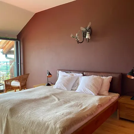 Belle5 Bed & Breakfast