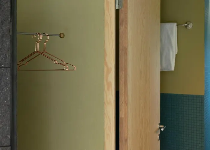 Belle5 Bed & Breakfast 4*