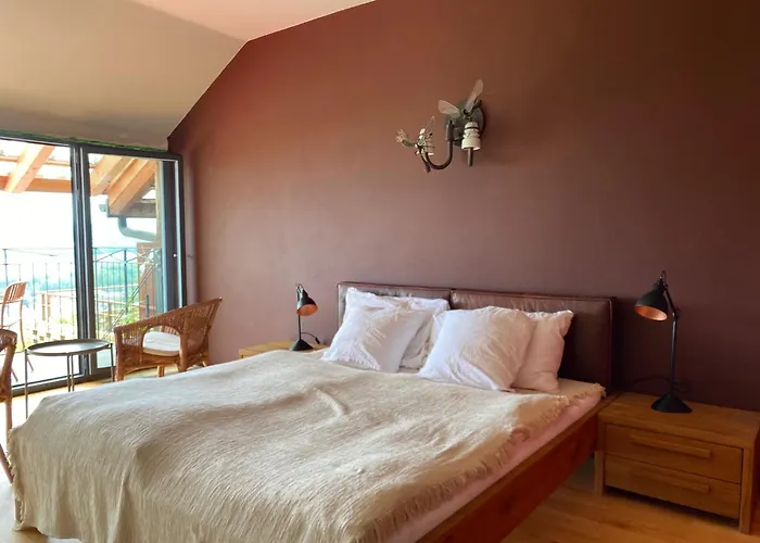 Belle5 Bed & Breakfast